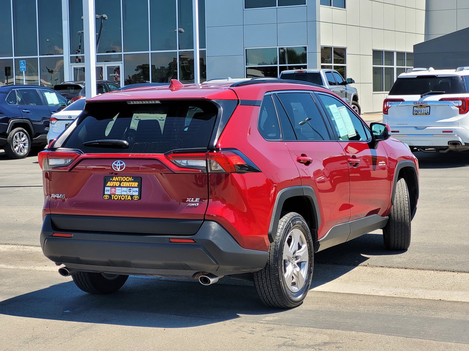 Used 2025 Red Toyota XLE image 4