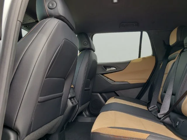 New 2027 Polar White Tricoat Chevrolet ACTIV image 13