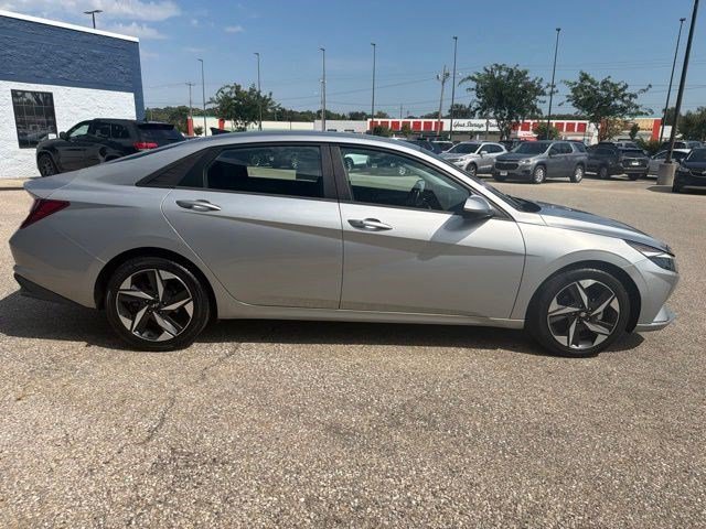 Used 2023 Shimmering Silver Pearl Hyundai SEL image 6