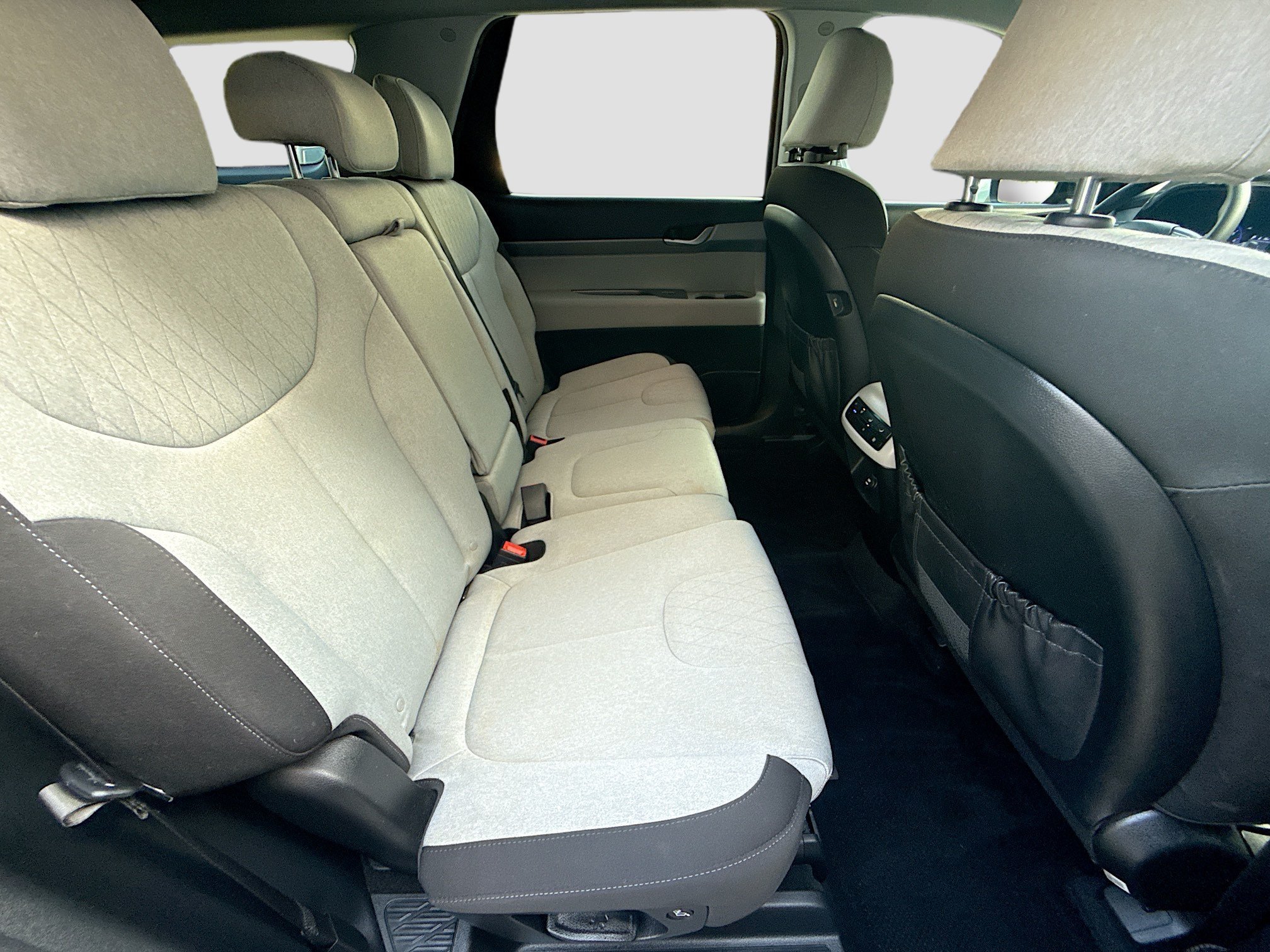 Used 2022 Abyss Black Pearl Hyundai SE image 26