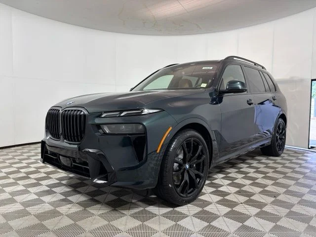 New 2027 Oxford Green II Metallic BMW xDrive40i image 3