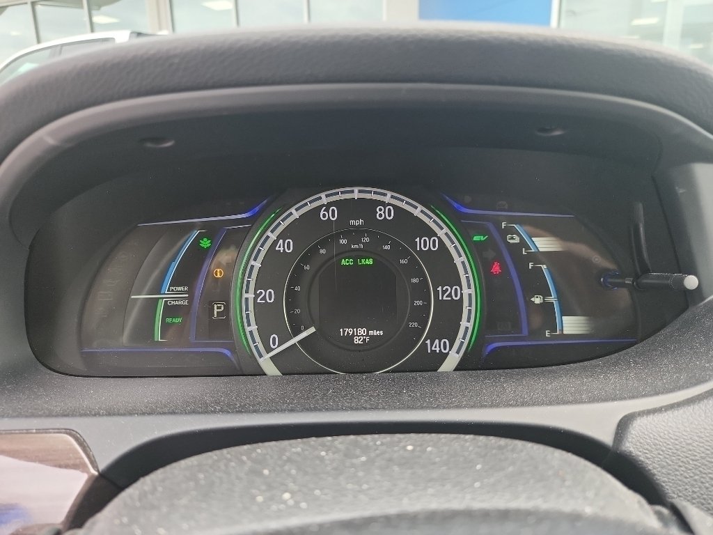 Used 2017 Modern Steel Metallic Honda Touring image 2