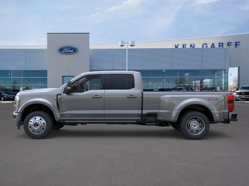 New 2026 Carbonized Gray Metallic Ford LARIAT image 3