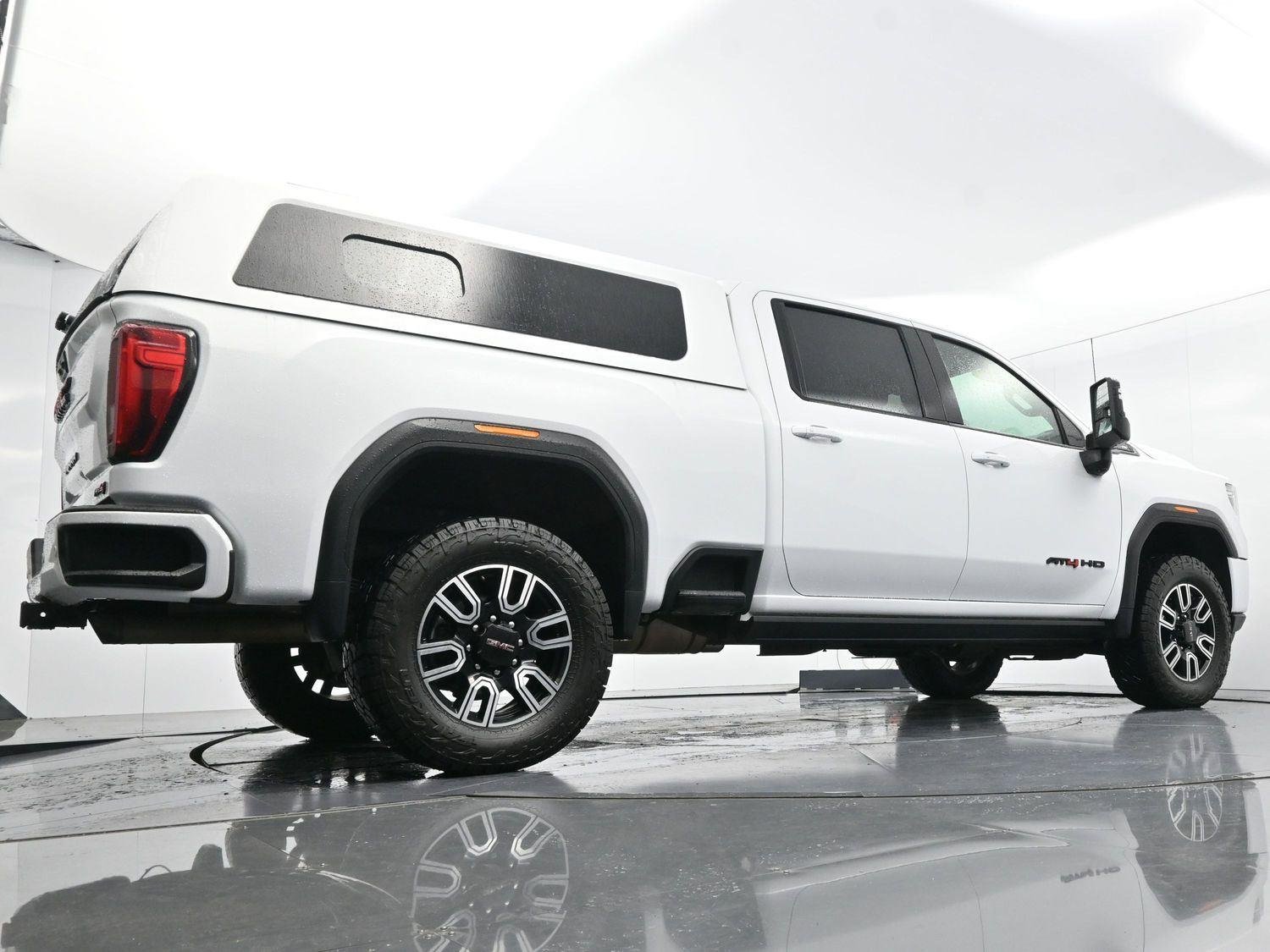 Used 2022 Summit White GMC AT4 image 53