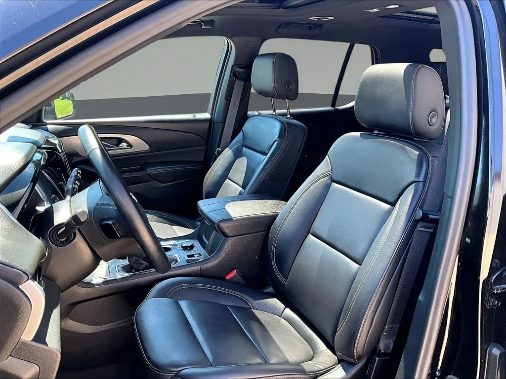 Used 2023 Black Chevrolet LT Leather image 25