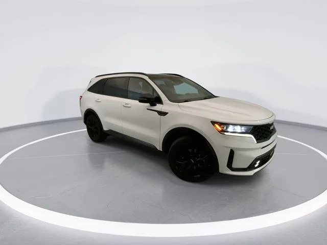 Used 2023 White Kia SX image 8