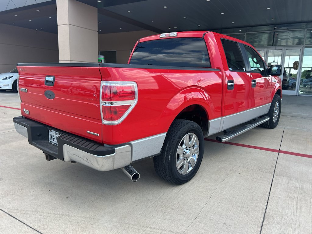 Used 2011 Race Red Ford XLT image 3