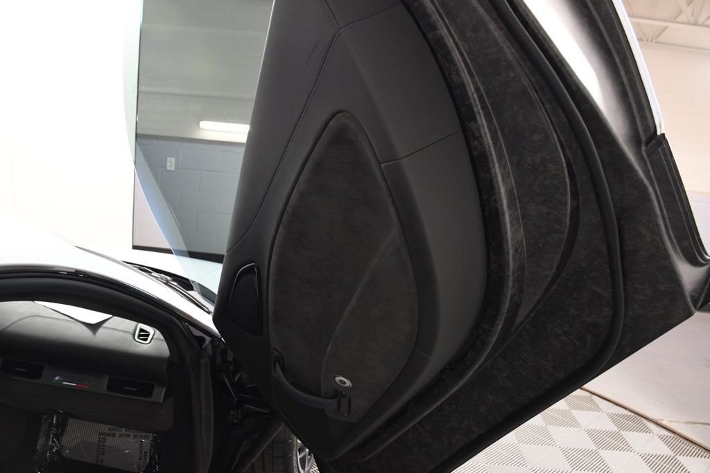 Used 2022 Bianco Audace Maserati Base image 24