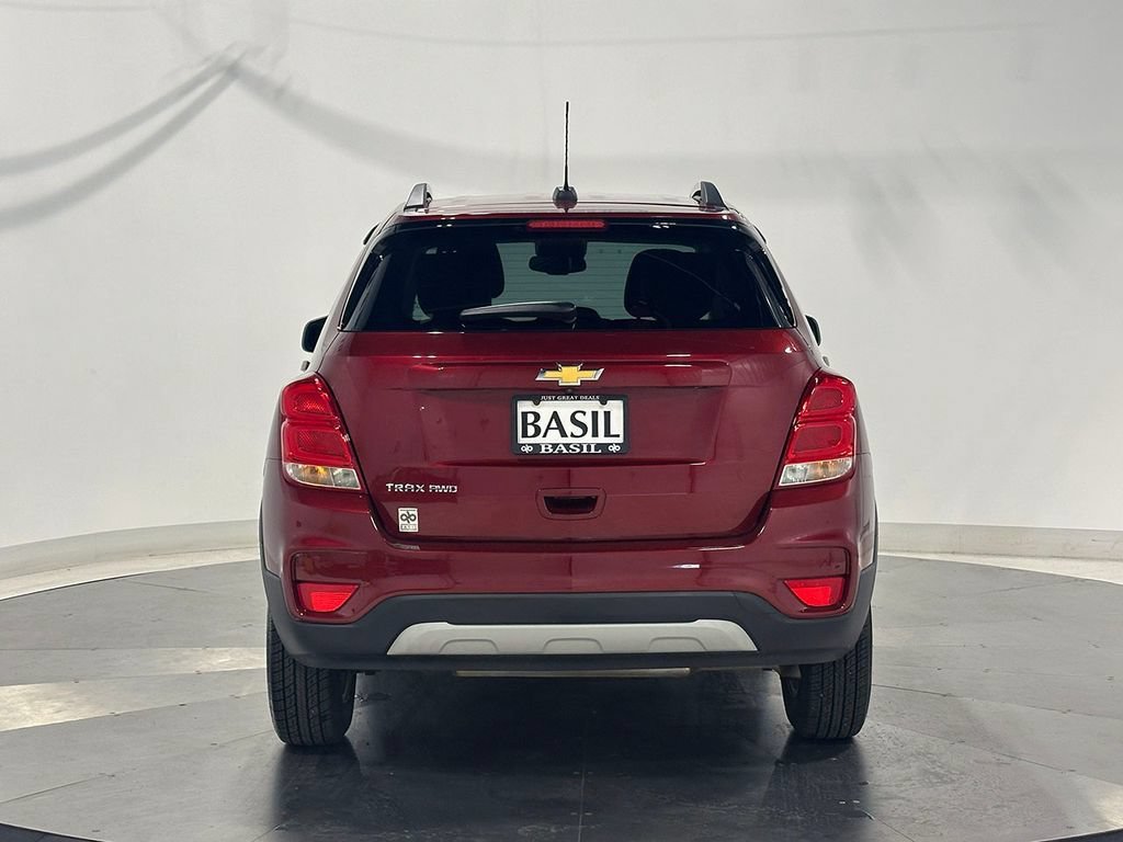 Used 2022 Crimson Metallic Chevrolet LT image 12