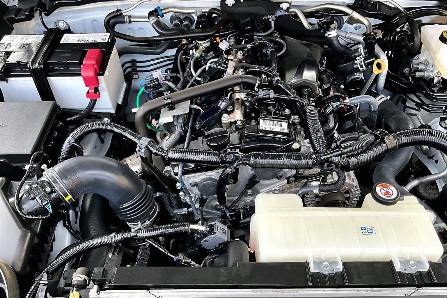 Used 2024 Ice Cap Toyota SR5 image 33