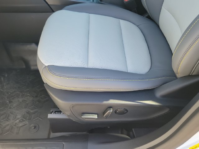 New 2026 Oxford White Ford Badlands® image 13