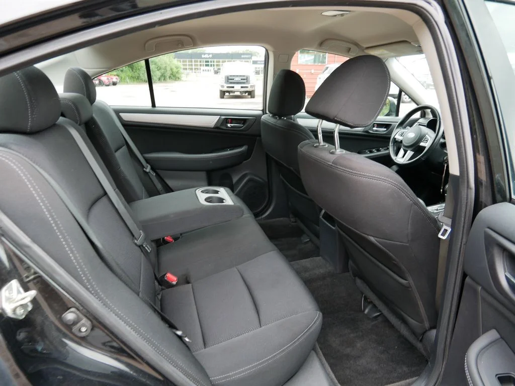 Used 2015 Black Subaru 2.5i image 9