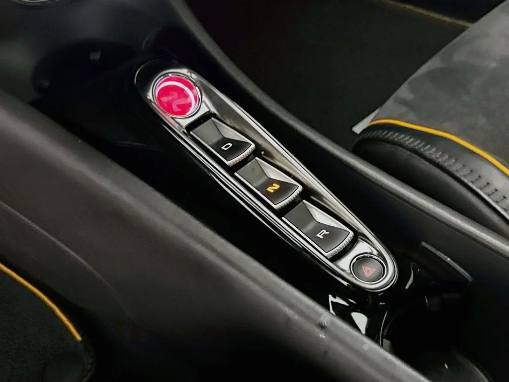Used 2023 Blue McLaren  image 17