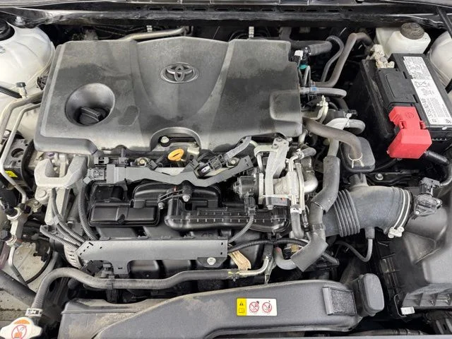 Used 2020 White Toyota SE image 17