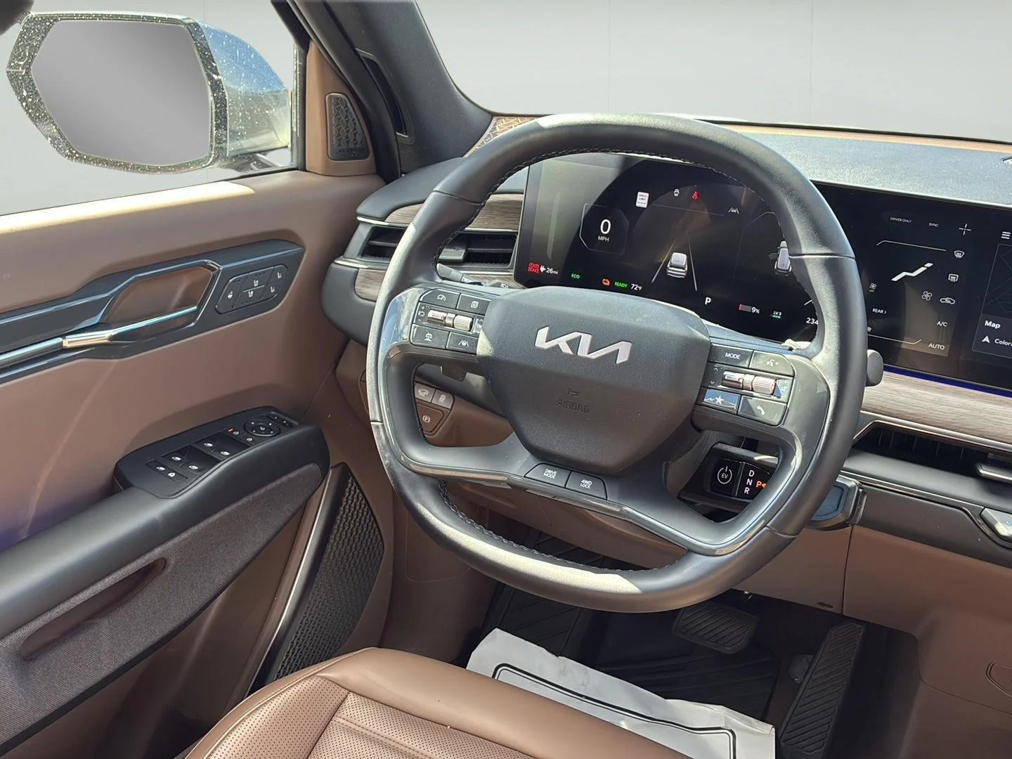 Used 2024 Pebble Gray Kia Land image 20