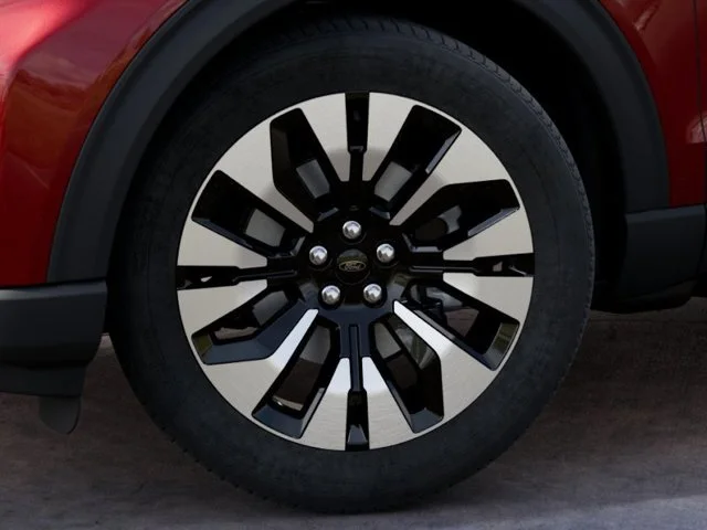 New 2027 Ruby Red Metallic Tinted Clearcoat Ford Platinum™ image 22