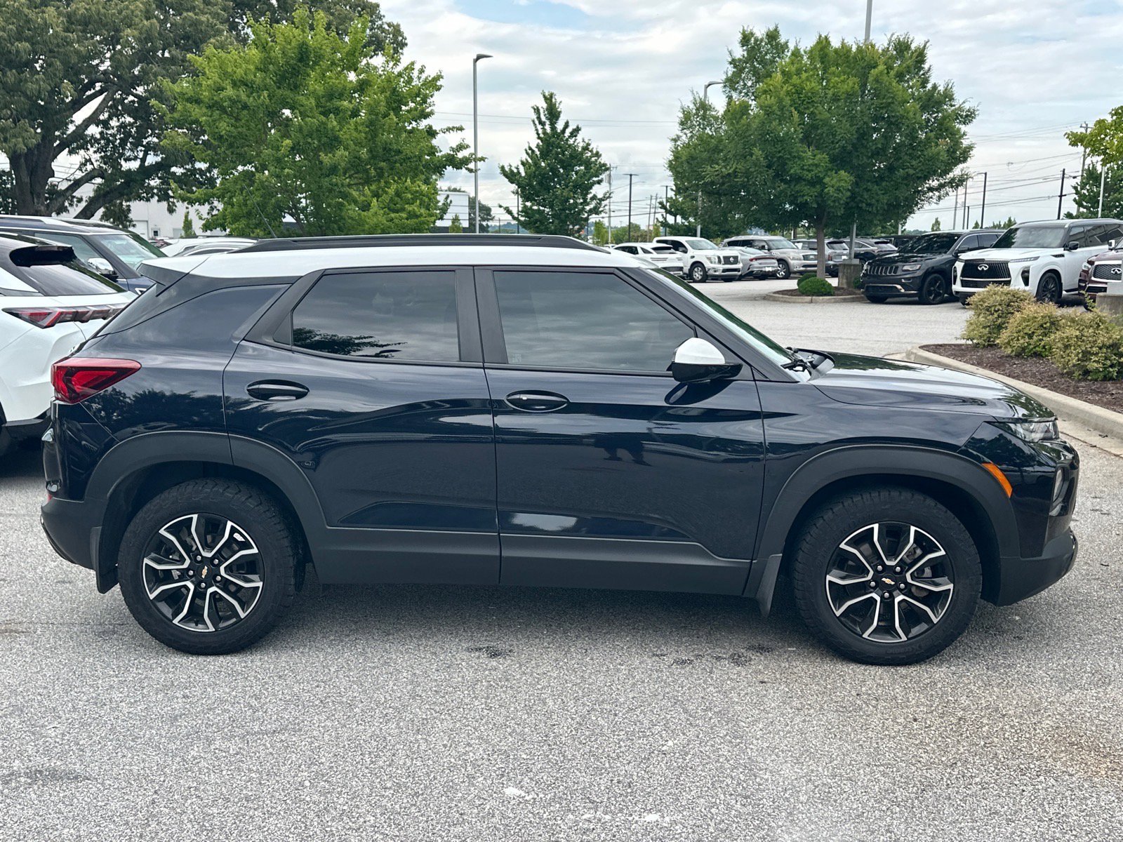 Used 2021 Midnight Blue Metallic Chevrolet ACTIV image 6