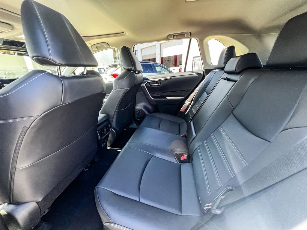 Used 2024 Silver Toyota XLE Premium image 17