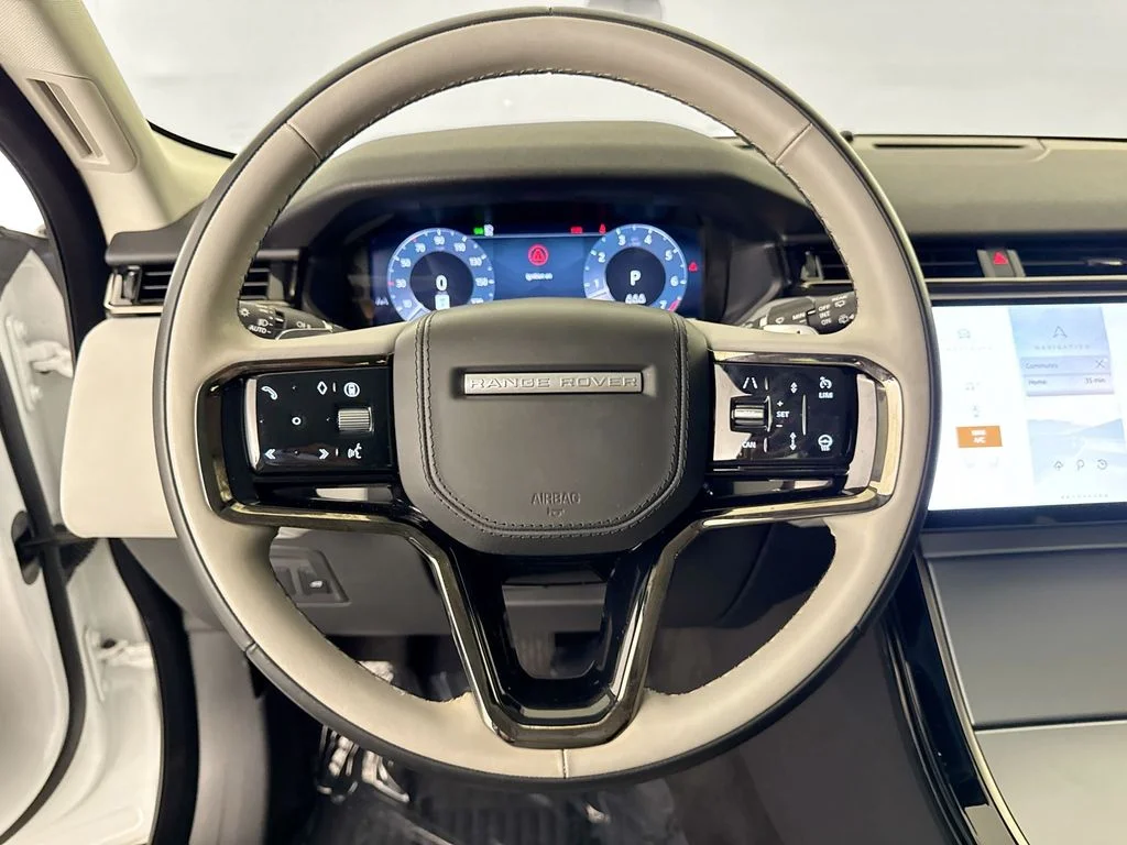 Used 2025 White Land Rover S image 11
