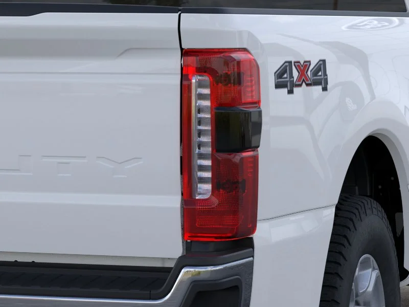 New 2026 Oxford White Ford XLT image 46