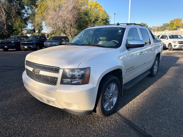 Used 2010 White Chevrolet LTZ image 4