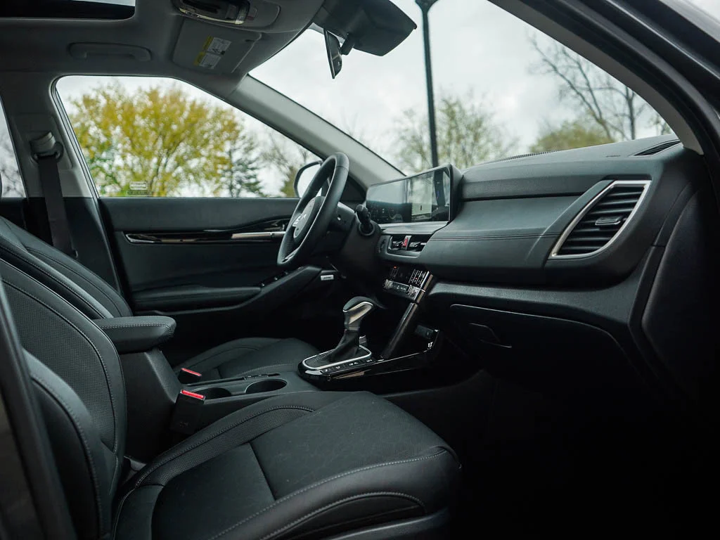 New 2026 Snow White Pearl Kia SX AWD image 11