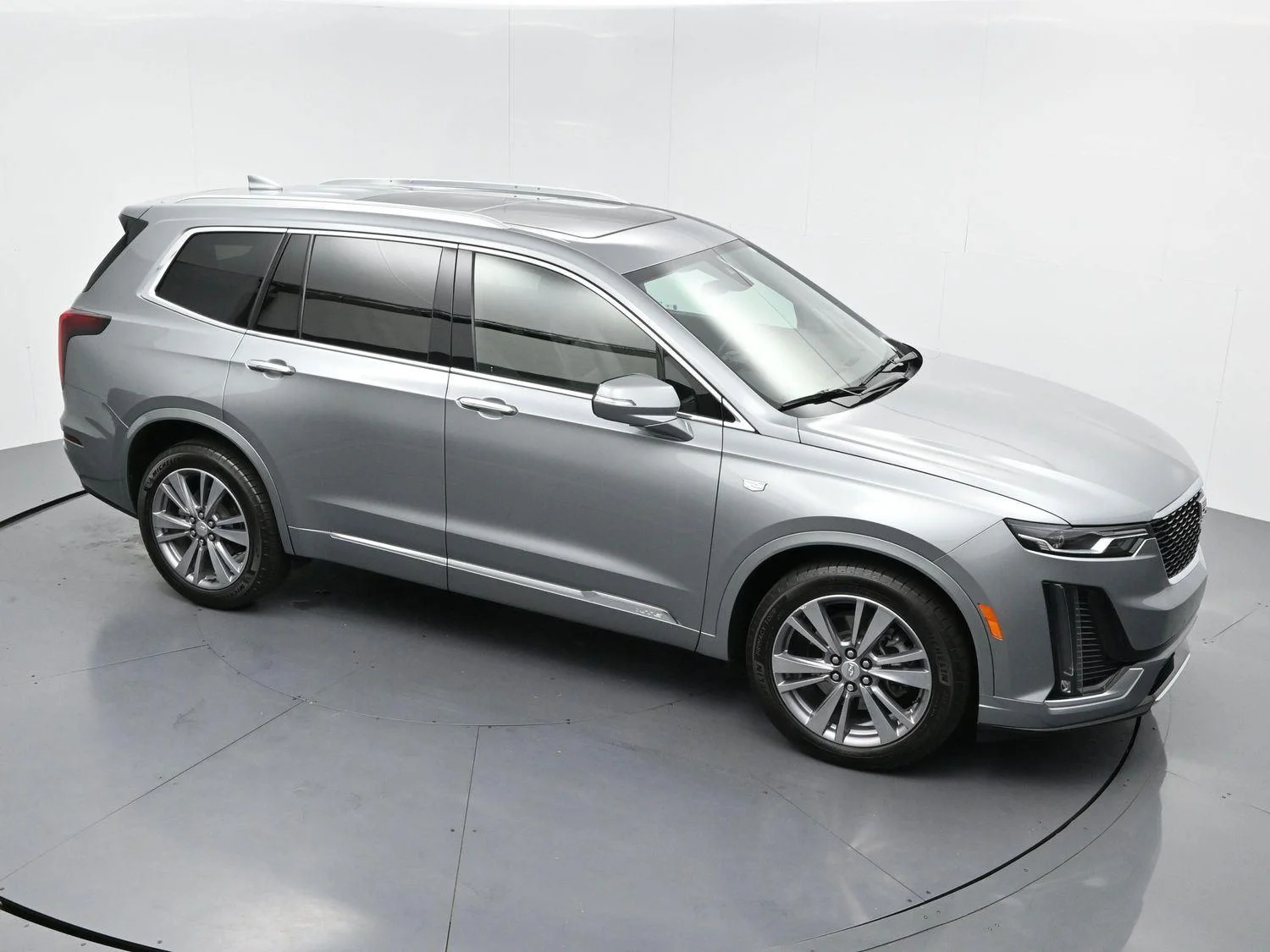 Used 2024 Argent Silver Metallic Cadillac Premium Luxury image 44