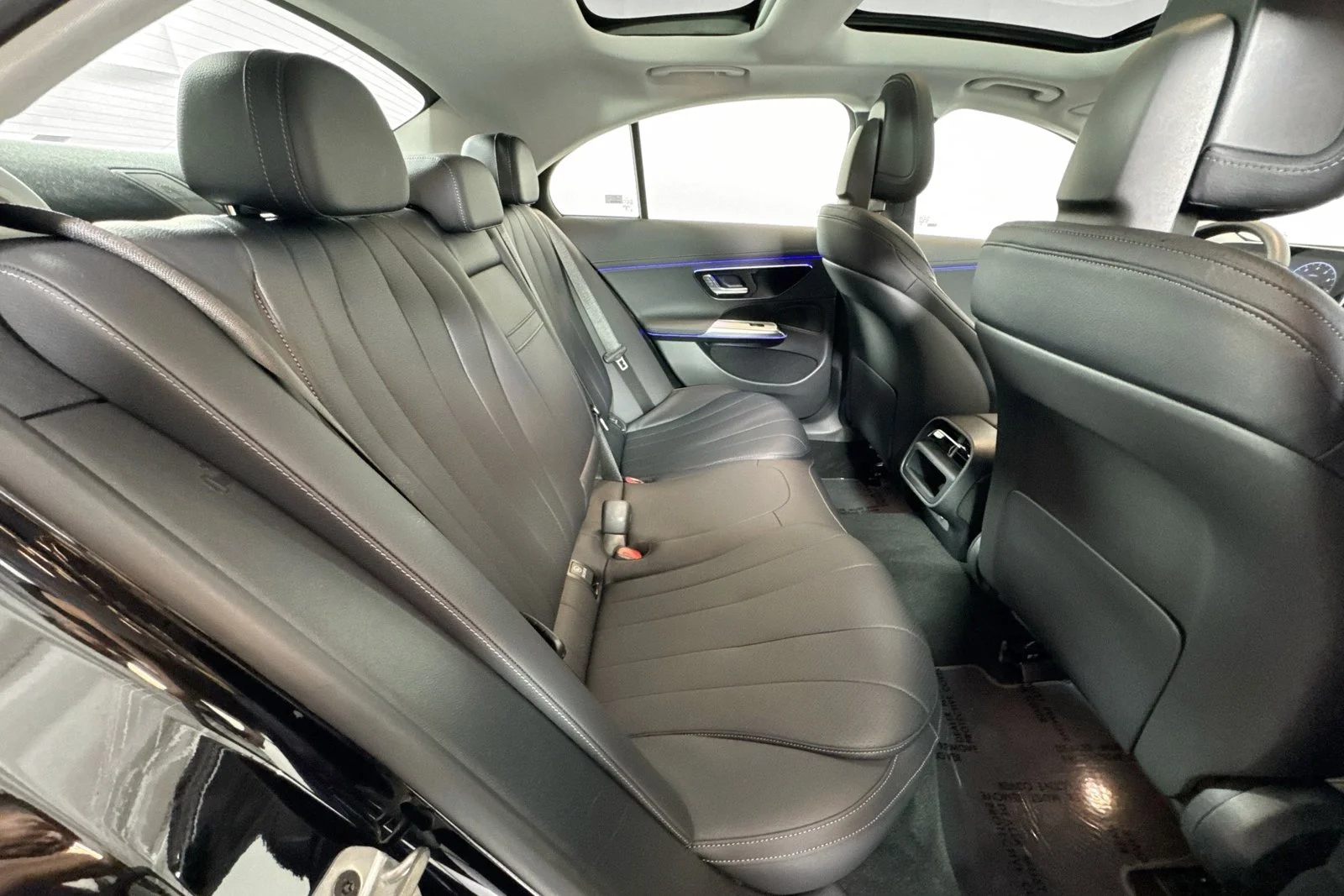 Used 2026 Obsidian Black Metallic Mercedes-Benz E 350 image 26