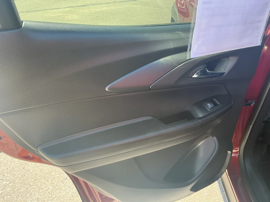 Used 2025 Crimson Metallic Chevrolet LT image 17
