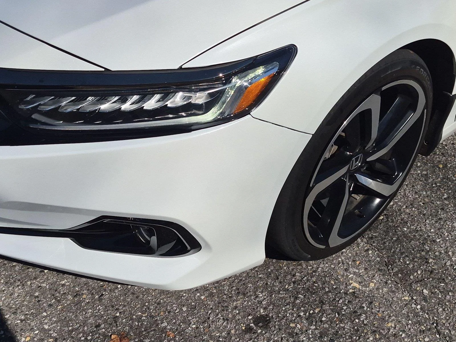 Used 2022 Platinum White Pearl Honda Sport image 9