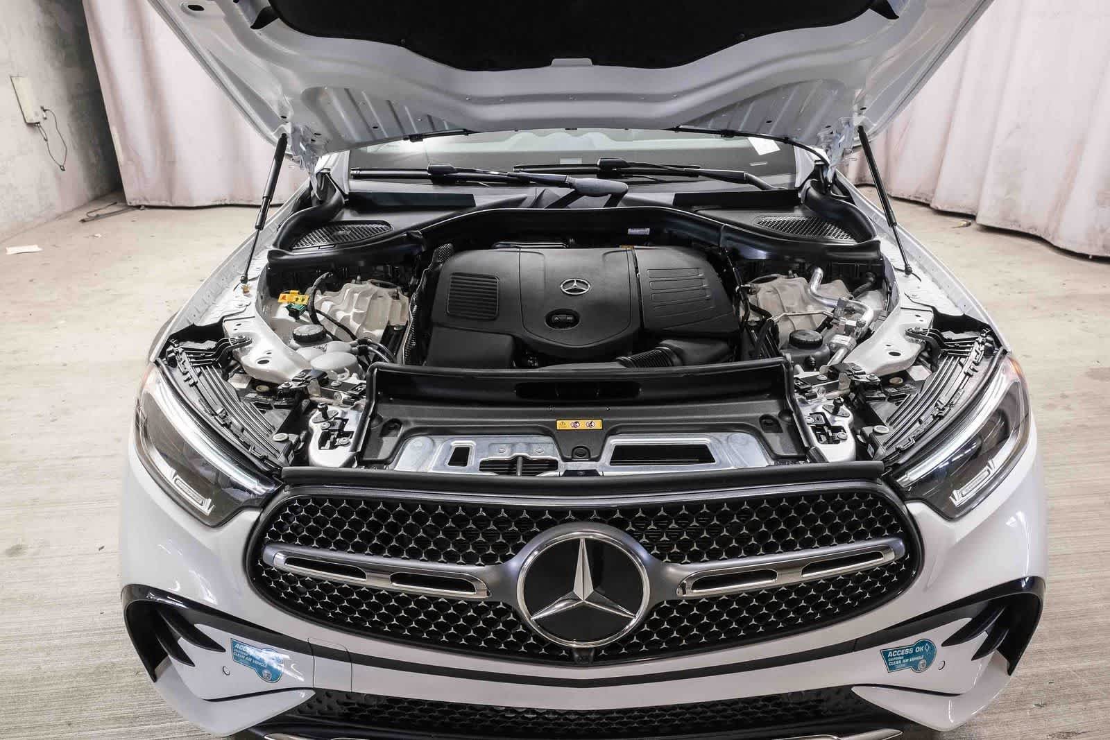 Certified Used 2025 Polar White Mercedes-Benz GLC 350e image 29