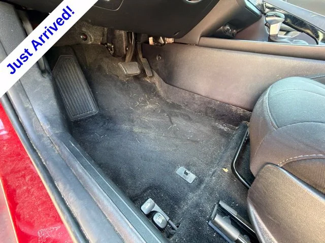 Used 2022 Red Hyundai Blue image 35