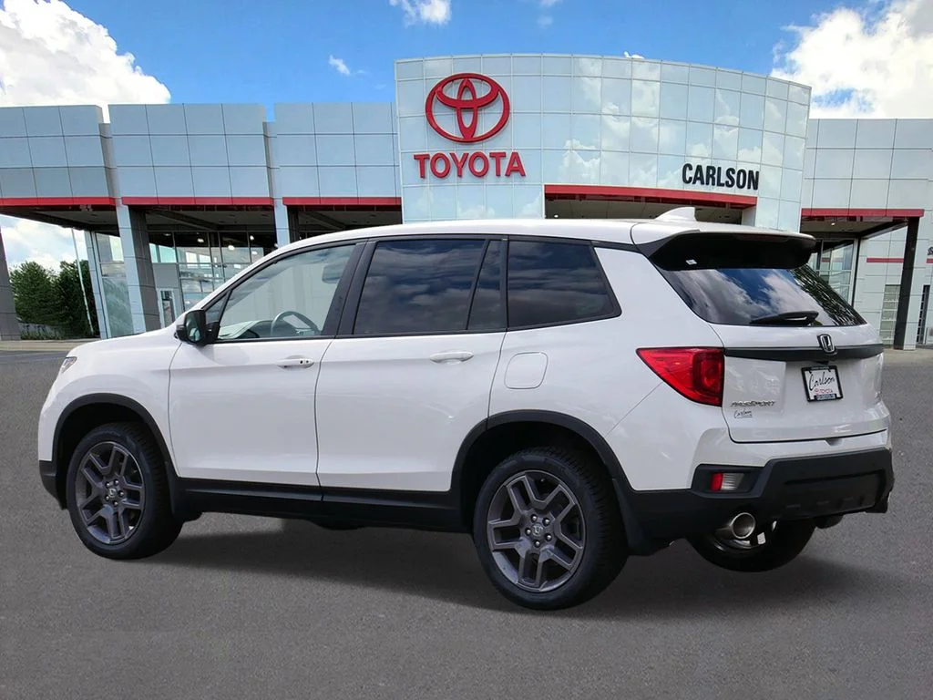 Used 2023  Honda EX-L image 6