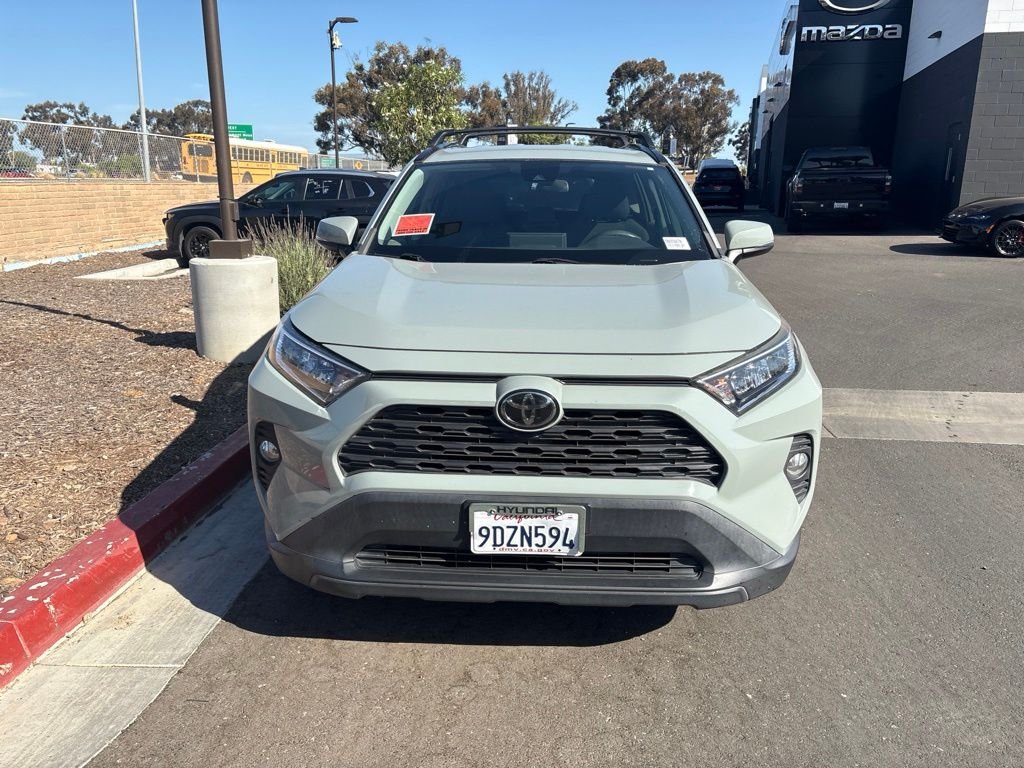 Used 2020 Lunar Toyota XLE image 3
