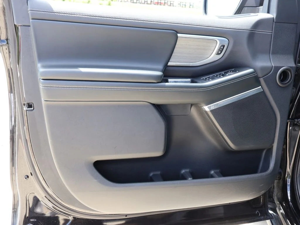 Used 2025 Black Ford Platinum image 23
