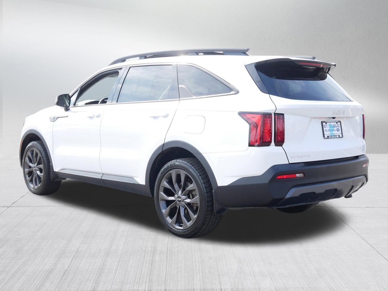 Used 2023 Glacial White Pearl Kia X-Line EX image 5