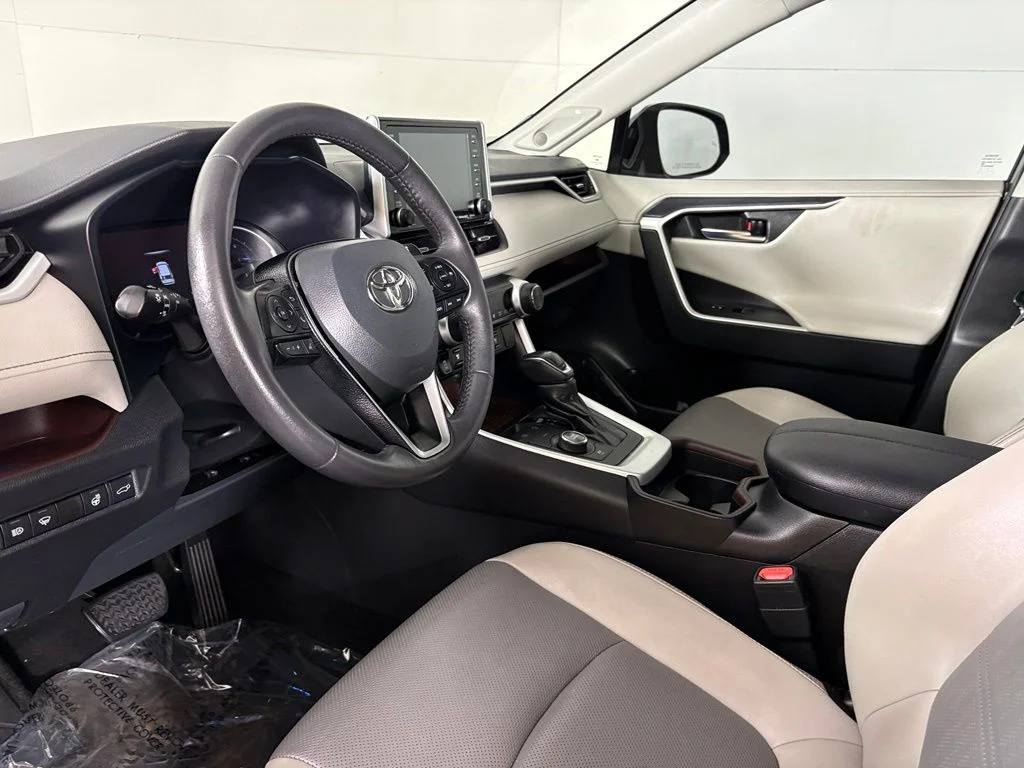 Used 2021 Gray Toyota Limited image 22