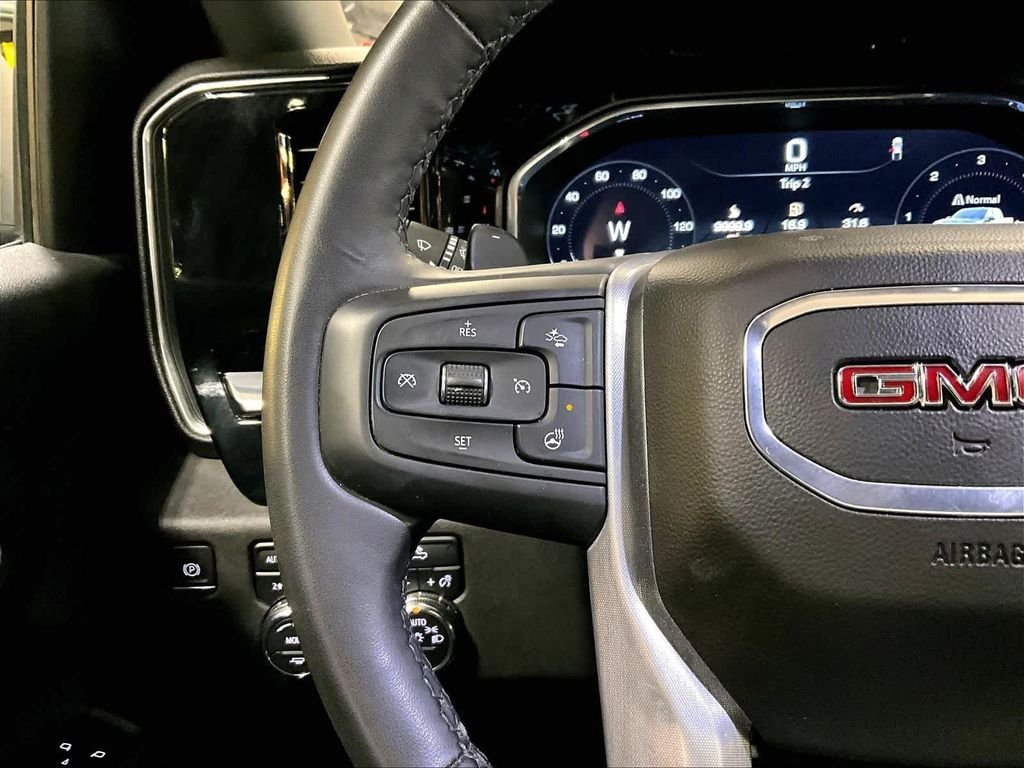 Used 2023 White GMC Elevation image 23