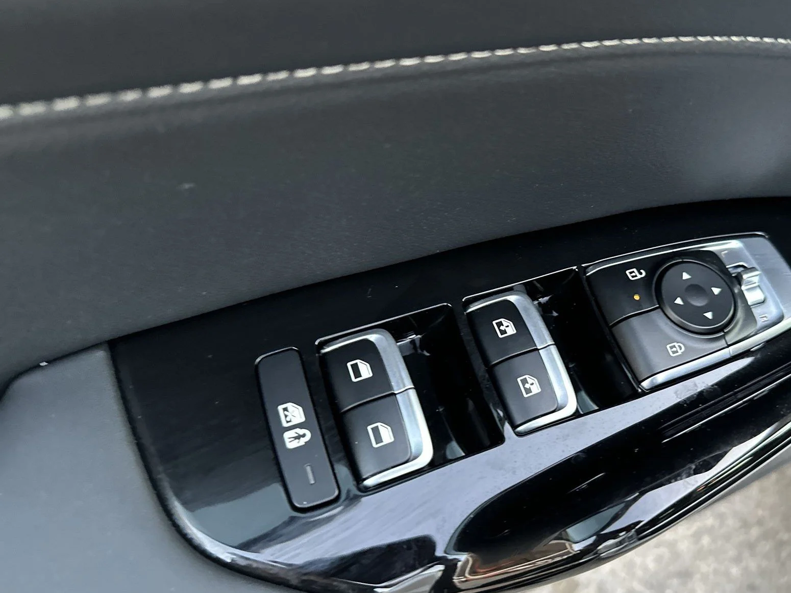 New 2026 Wolf Gray Kia GT-Line FWD image 18