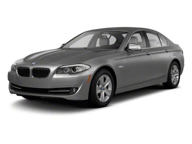 2013 BMW 5 Series 528i Sedan's photo