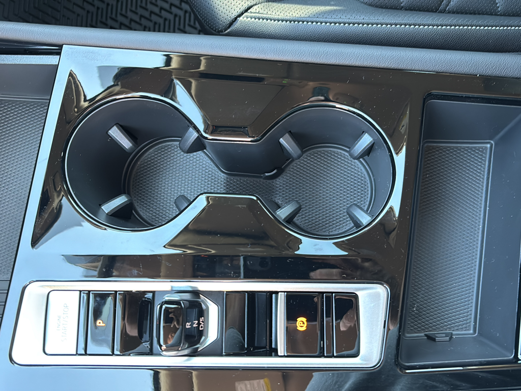 2026 Volkswagen Atlas SE w/Tech - Photo 23