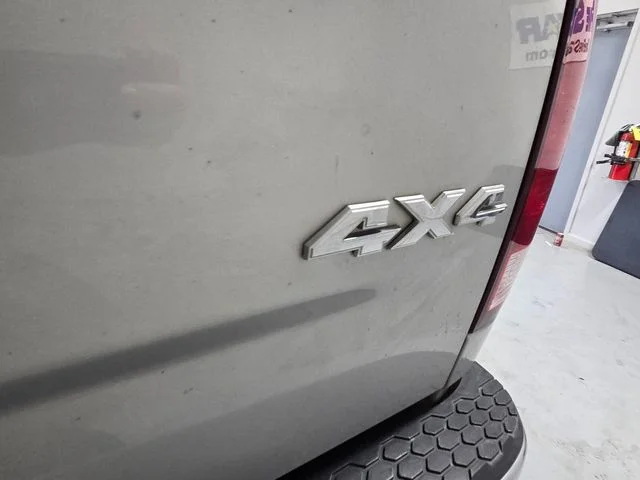 Used 2017 Silver Ram SLT image 11