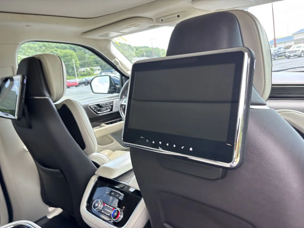 Used 2021 Black Lincoln Black Label image 18