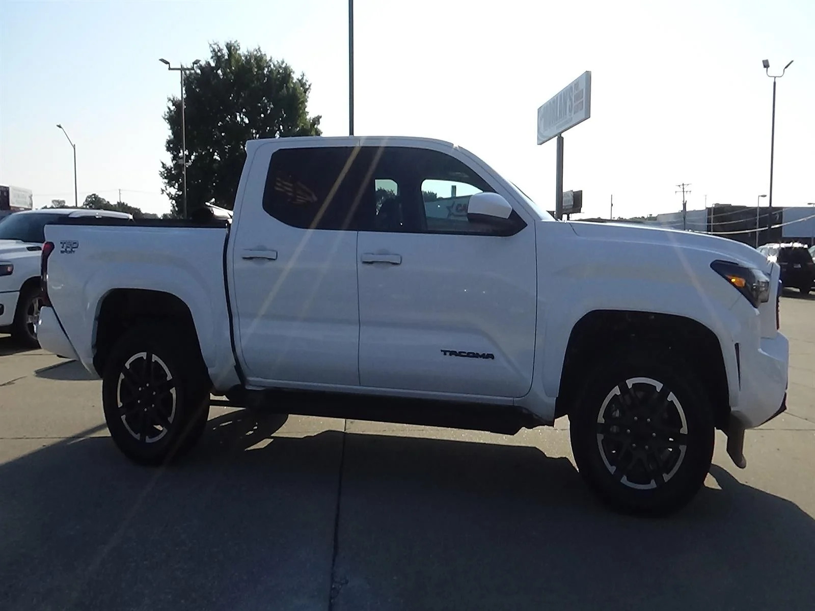 Used 2025 Ice Cap (040) Toyota TRD Sport image 5