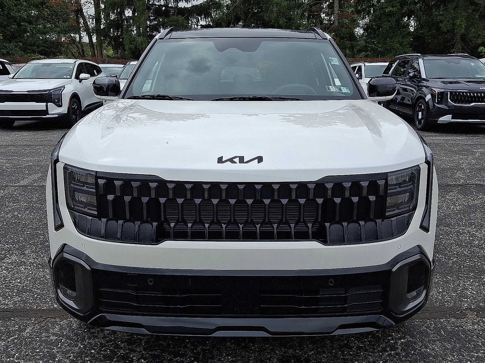 New 2027 White Kia X-Line S image 3
