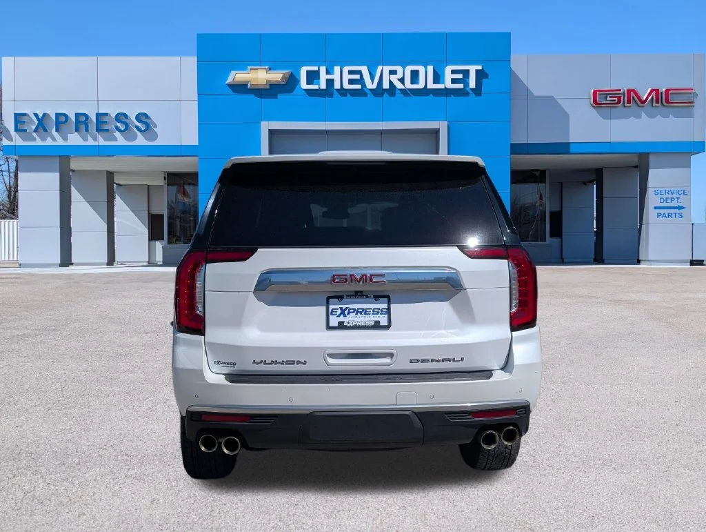 Used 2023 White GMC Denali image 4