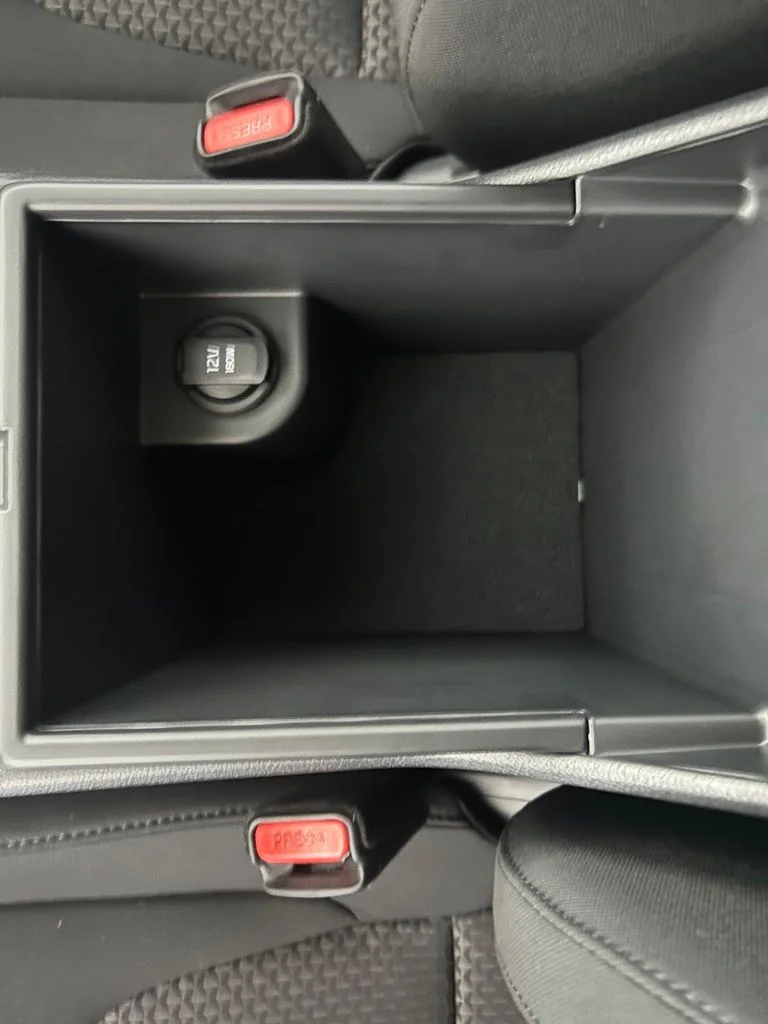New 2027 Snow White Pearl Kia S image 8