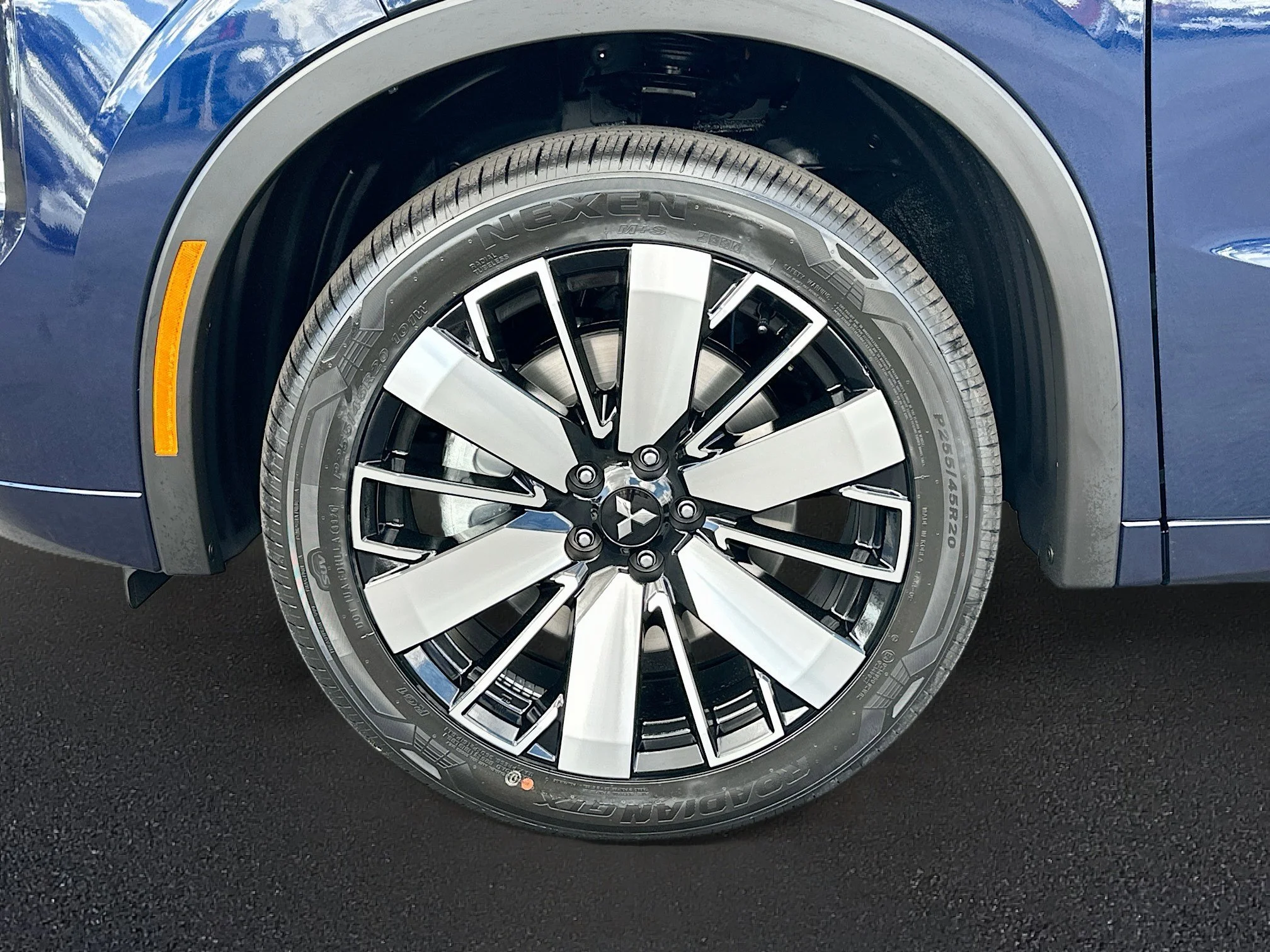 2026 Mitsubishi Outlander SEL - Photo 20