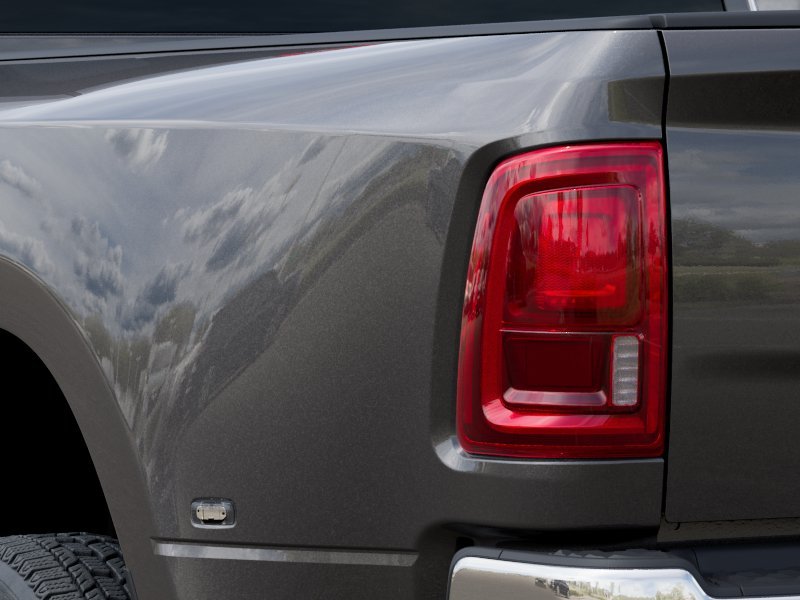New 2026 Granite Crystal Metallic Clear-Coat Exterior Paint RAM Tradesman image 5