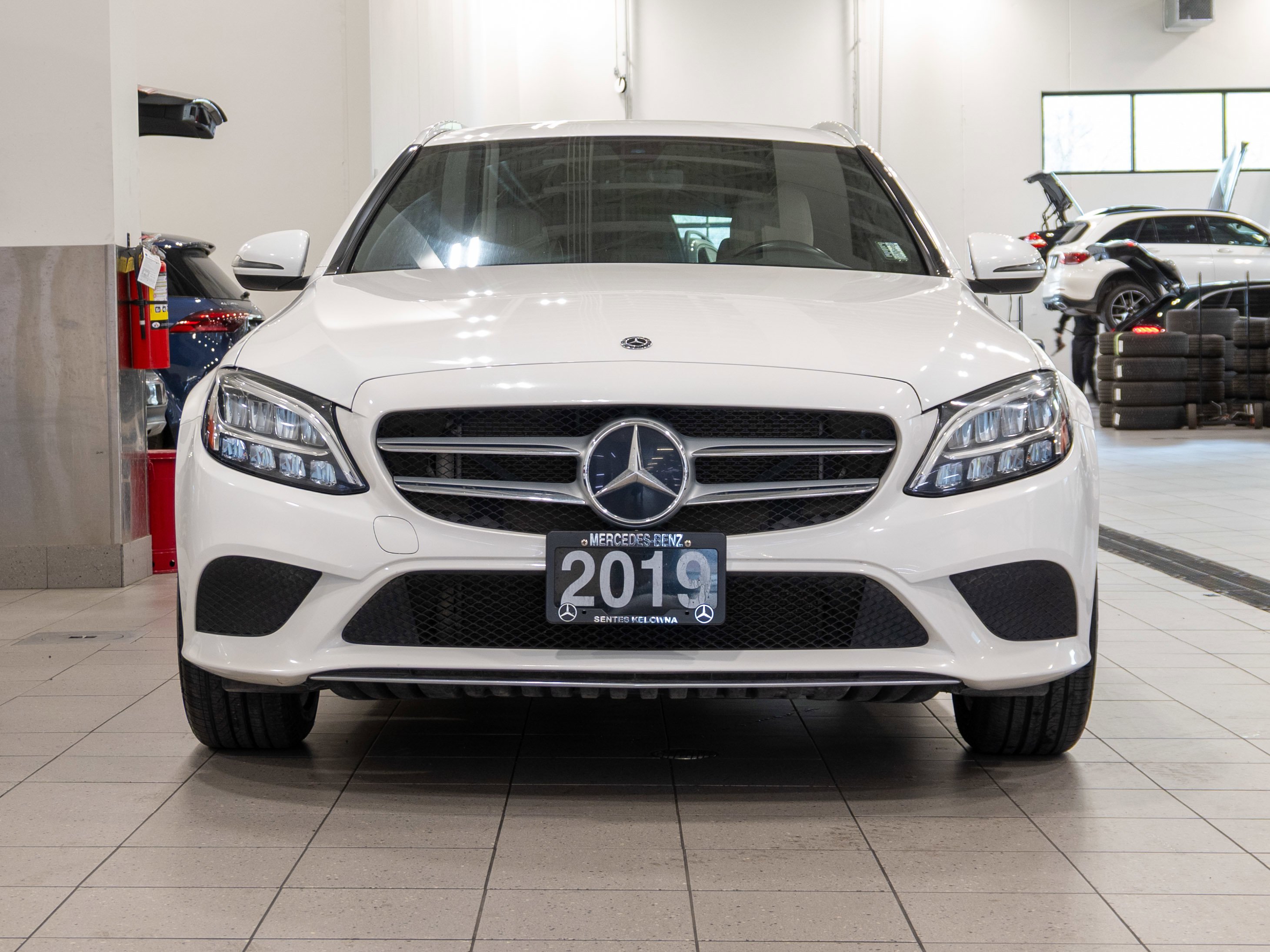 Used 2019 Polar White Mercedes-Benz C 300 image 5